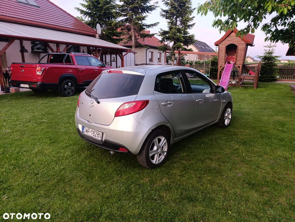 Mazda 2 - 3