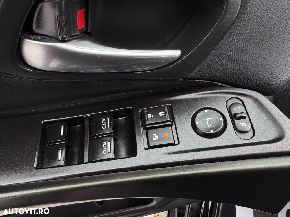 Honda Civic 1.4 i-VTEC Sport Black Edition - 23