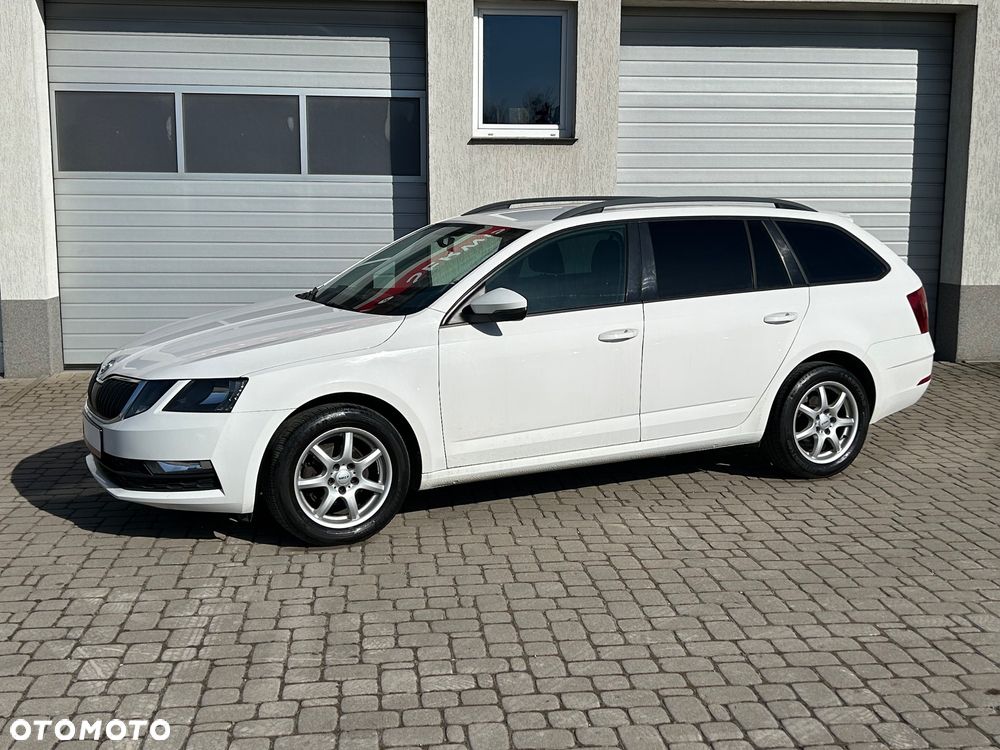 Skoda Octavia 1.6 TDI SCR Active - 1