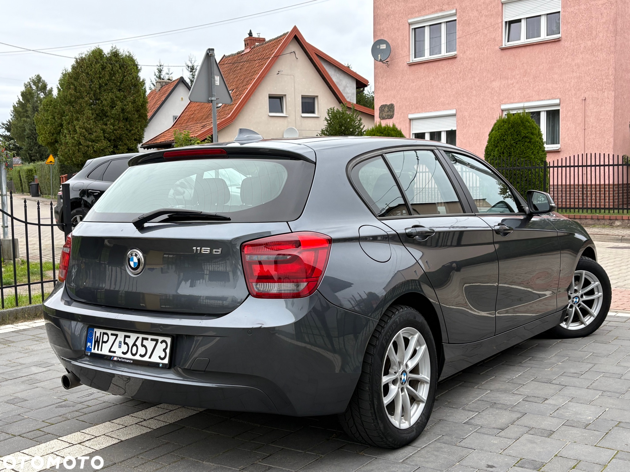 BMW Seria 1 116d - 2