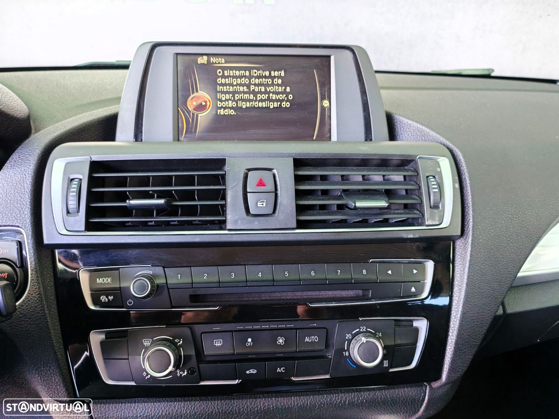 BMW 116 d Line Urban Auto - 14