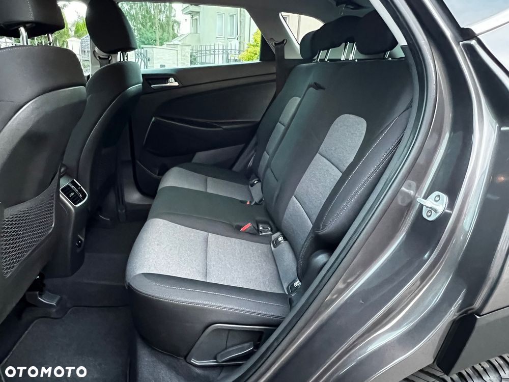 Hyundai Tucson blue 1.6 GDi 2WD Navi - 32