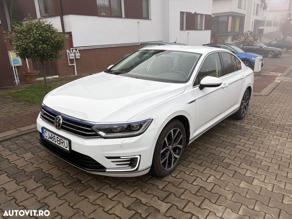 Volkswagen Passat - 3