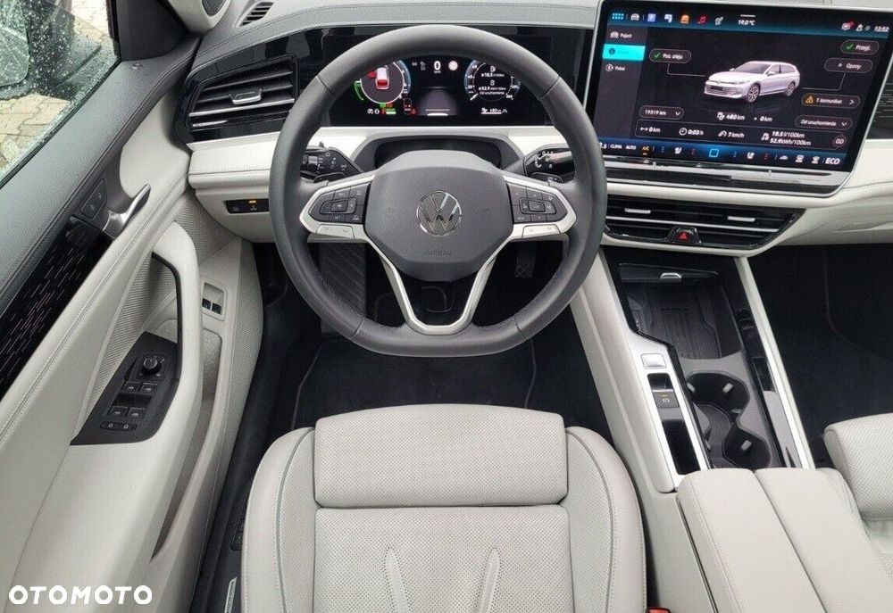 Volkswagen Passat - 10