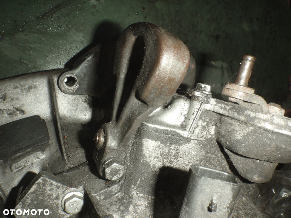 obudowa korpus dzwon skrzynia biegów seicento punto panda grande evo 500 punto fiorino seicento uno cinqecento 900 1.1 - 10