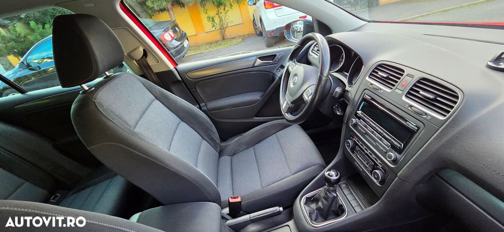 Volkswagen Golf 1.4 TSI BMT Comfortline - 14