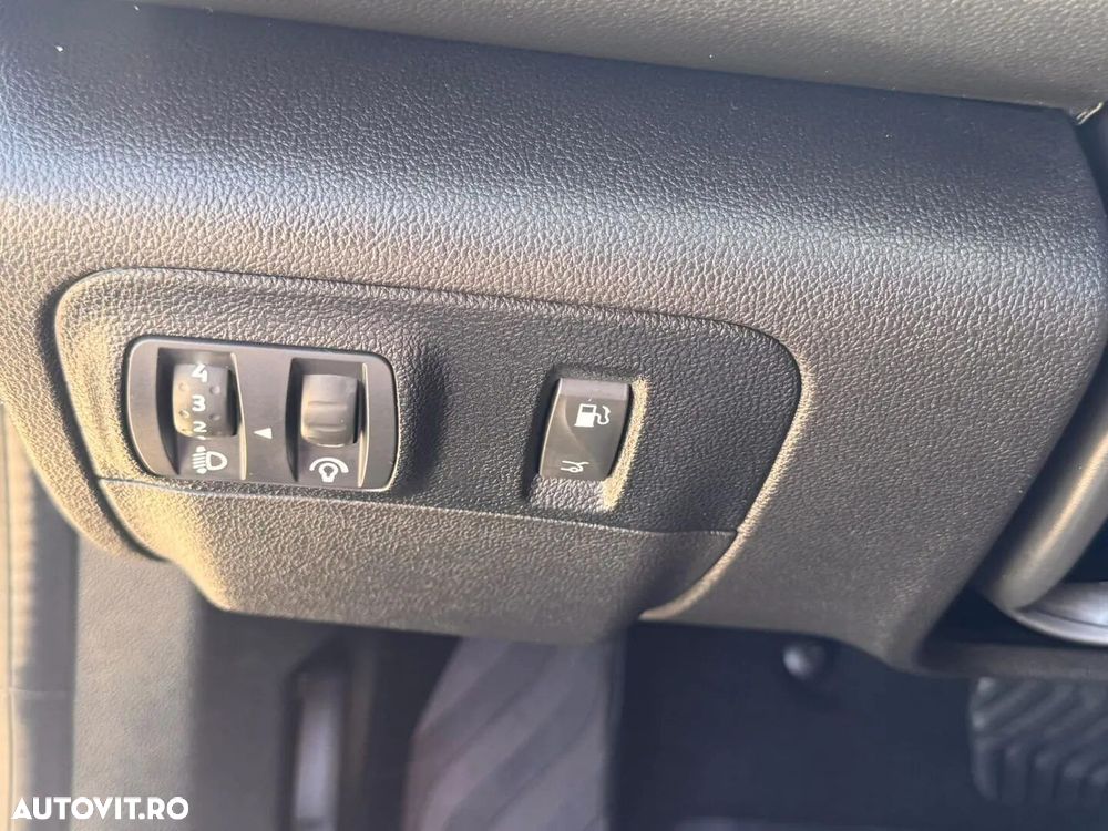 Renault Megane TCe 140 EDC GPF Intens - 14