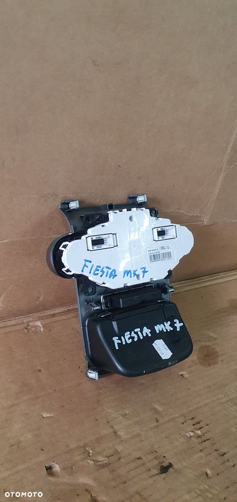 Panel nawiewu klimatyzacji klimy dekor półka tunelu Ford Fiesta MK7 8A6T-18C612-AG - 8