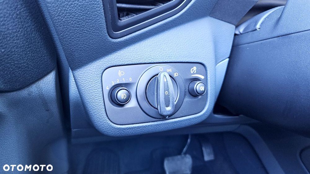 Ford C-MAX 2.0 TDCi Titanium - 19