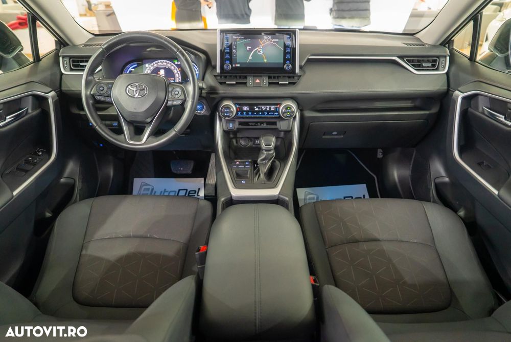 Toyota RAV4 - 16
