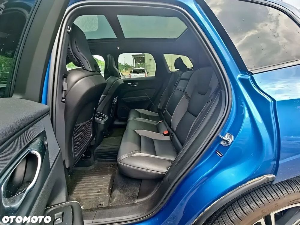 Volvo XC 60 T5 AWD Geartronic RDesign - 11