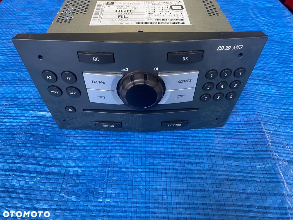 RADIO ORYGINALNE RADIOODTWARZACZ CORSA D 497316088  13357162 - 2