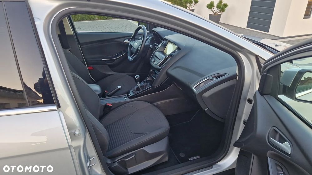 Ford Focus 1.5 EcoBlue STart-Stopp-System TITANIUM - 8