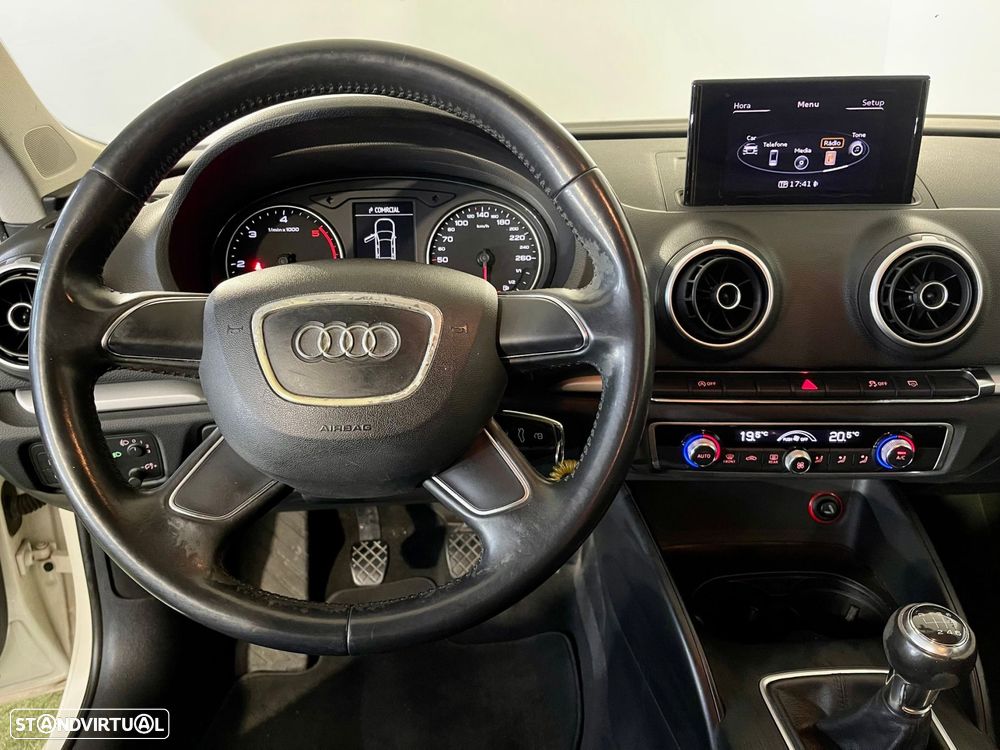 Audi A3 Sportback 1.6 TDI Advance - 14