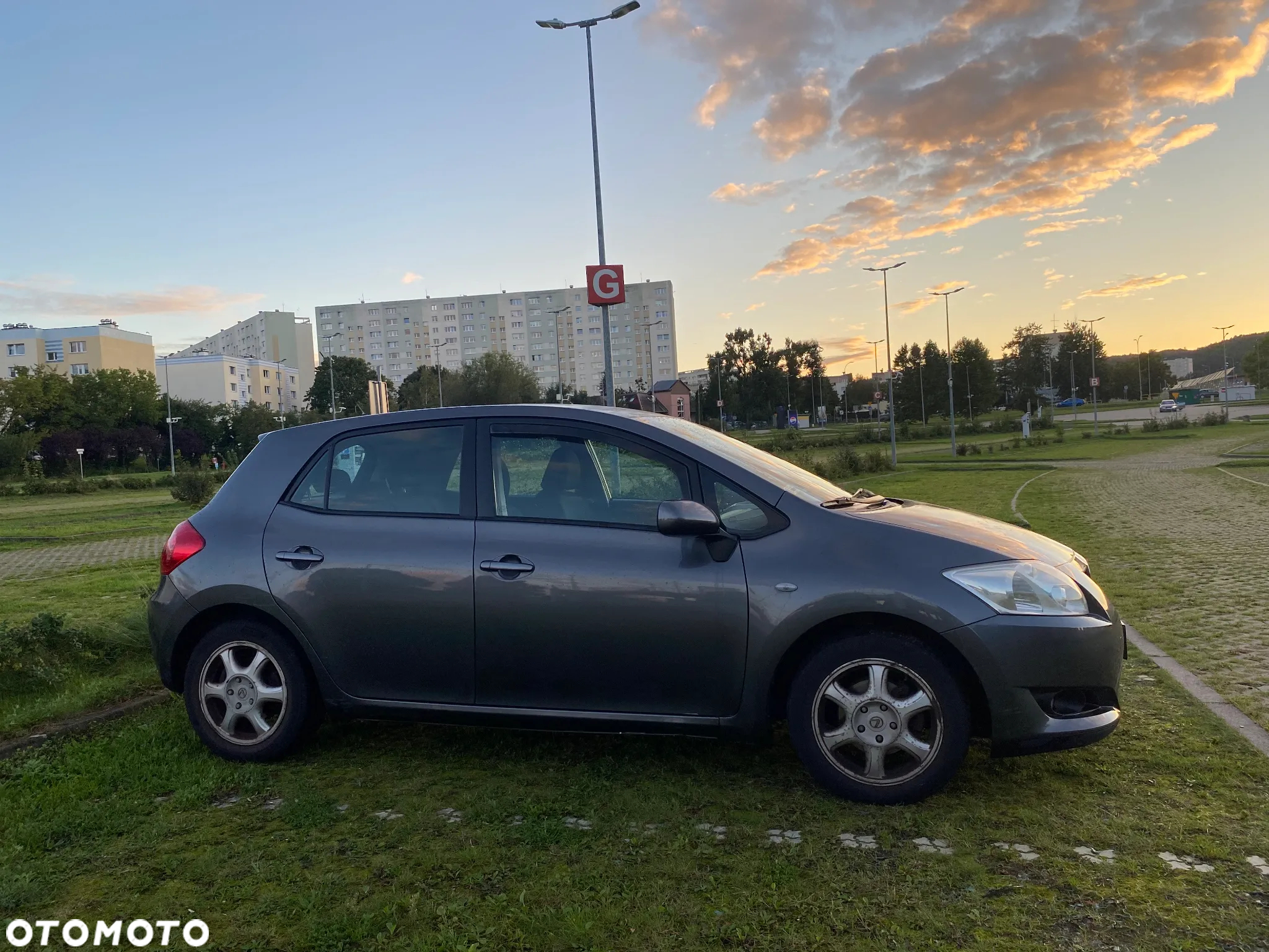 Toyota Auris 1.6 VVT-i Premium MM - 28
