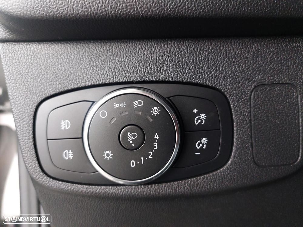 Ford Focus SW 1.0 EcoBoost Connected - 19