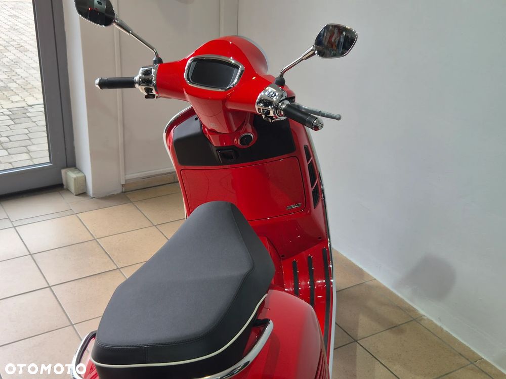 Vespa GTS - 10