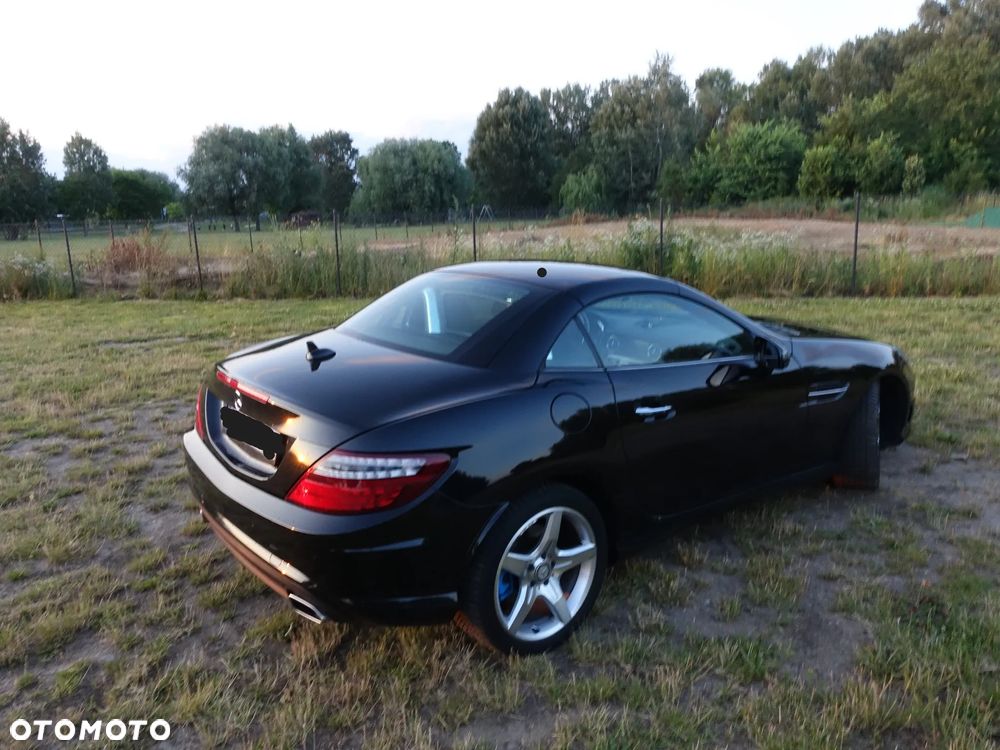 Mercedes-Benz SLK 350 (BlueEFFICIENCY) 7G-TRONIC - 9