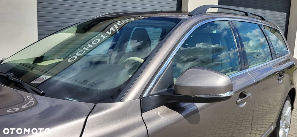 Volvo V70 D5 Geartronic Momentum - 12