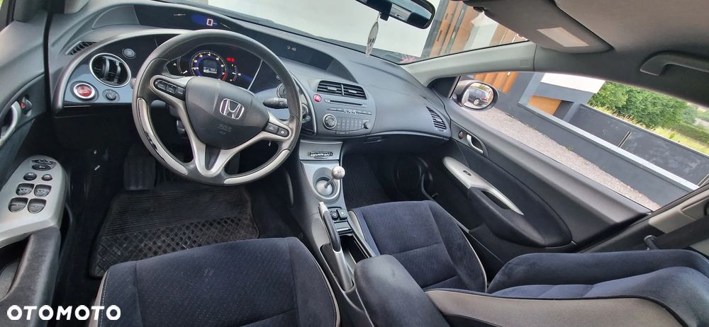 Honda Civic 1.8 Executive - 5