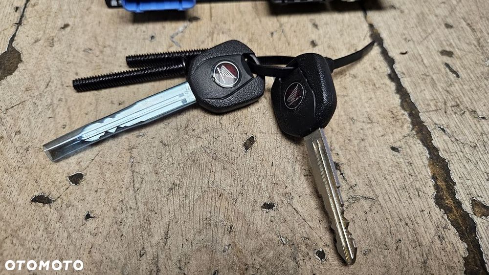 Moduł zapłonowy ECU Honda VFR 1200 F + Kluczyki HISS  38770-MGE-F31 - 2