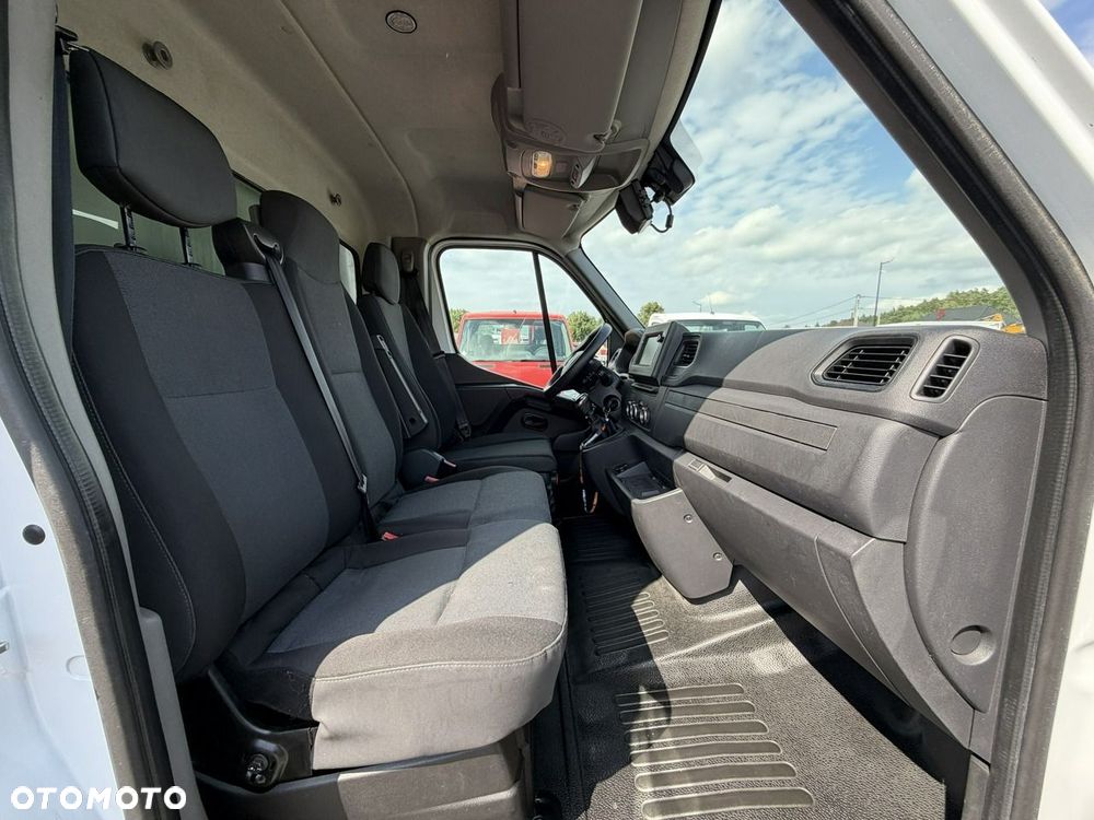 Renault Master - 25