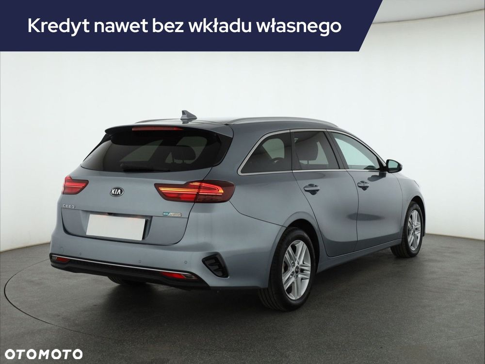 Kia Ceed - 7