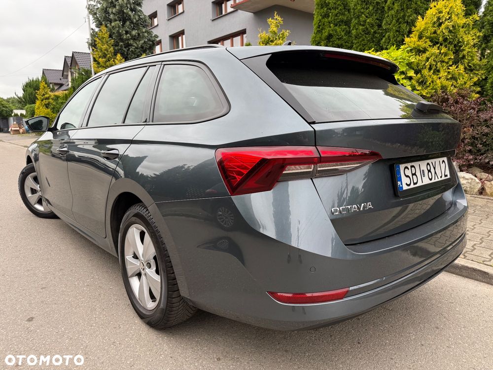 Skoda Octavia 2.0 TDI Style DSG - 5
