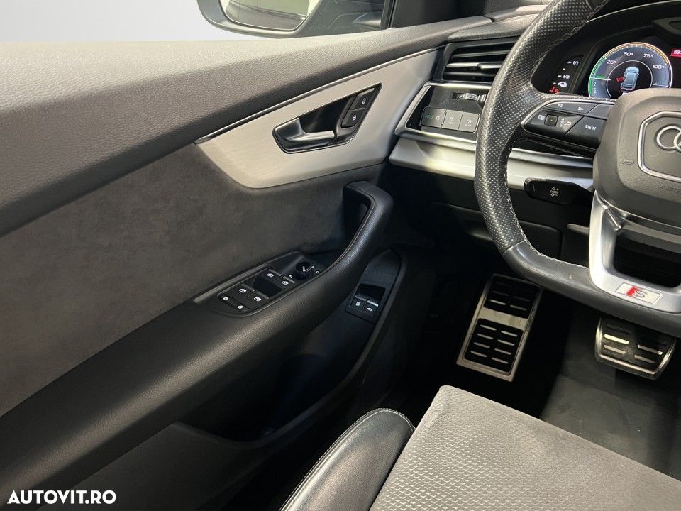 Audi Q8 - 12