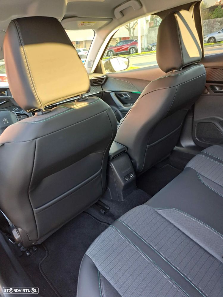 Peugeot 2008 1.2 PureTech Allure Pack - 14
