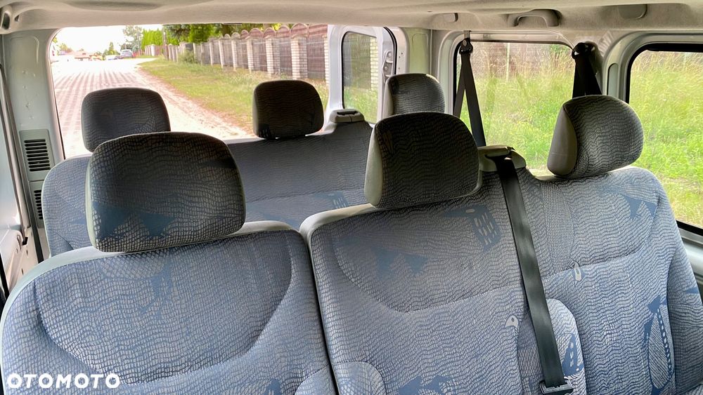 Renault Trafic Passenger Expression - 26