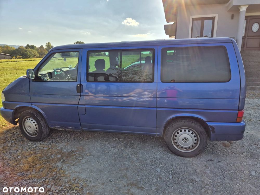 Volkswagen Multivan Standard - 4