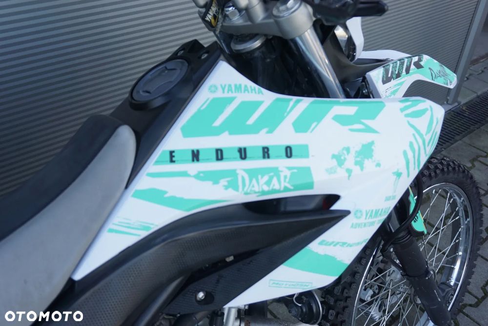 Yamaha WR - 16