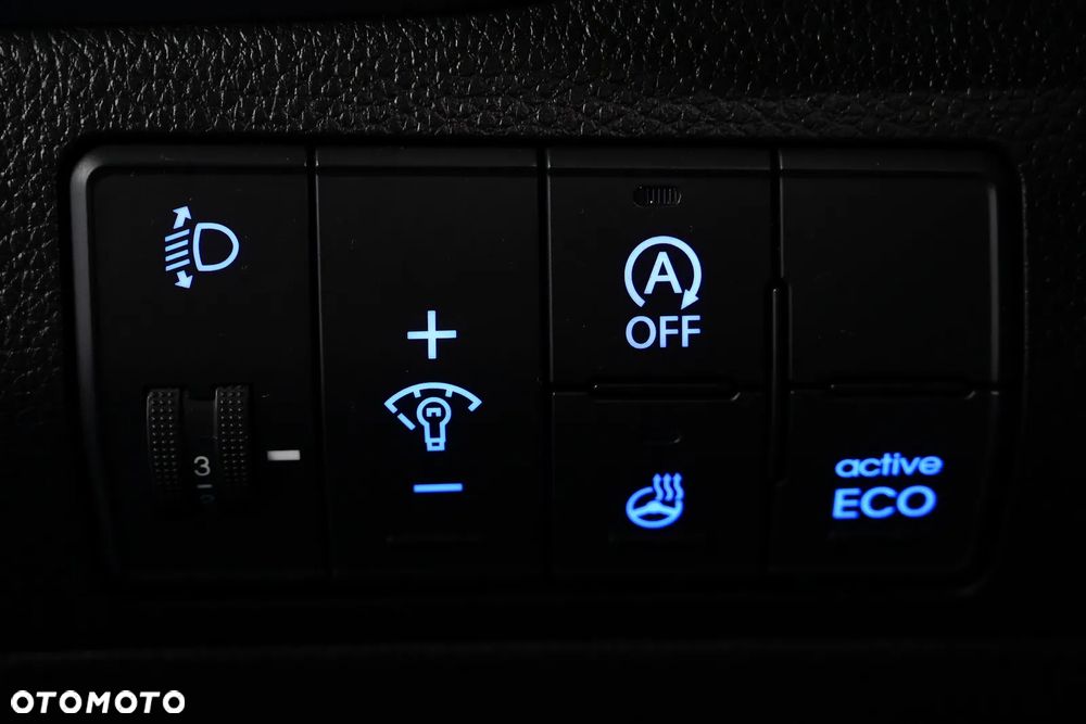 Hyundai i30 blue 1.6 CRDi DCT Passion - 31