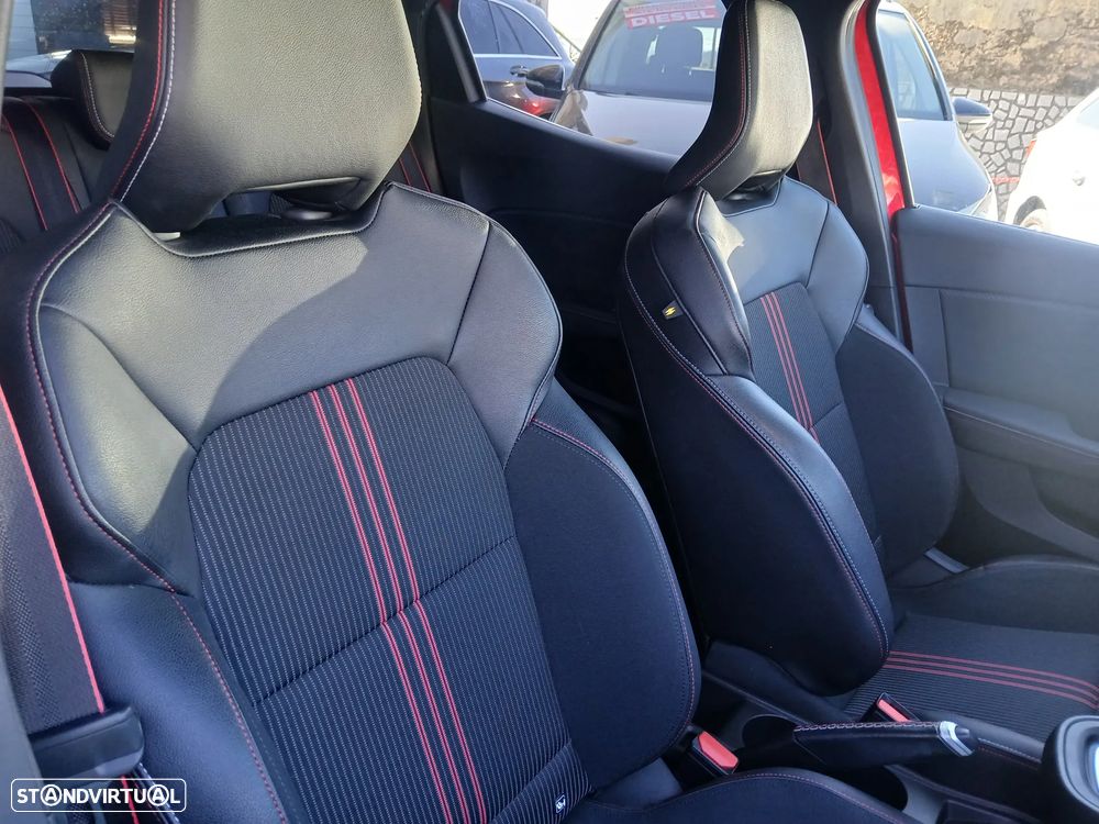 Renault Clio 1.0 TCe RS Line - 24