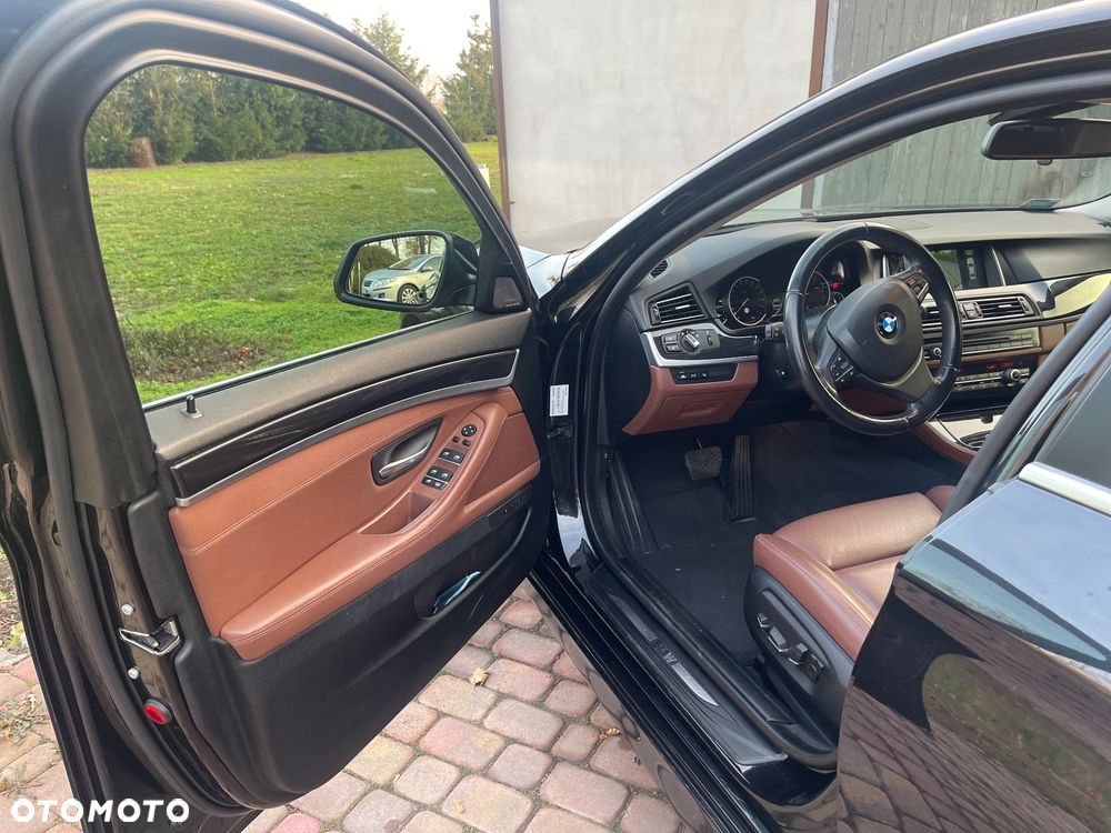 BMW Seria 5 525d xDrive Sport-Aut - 8