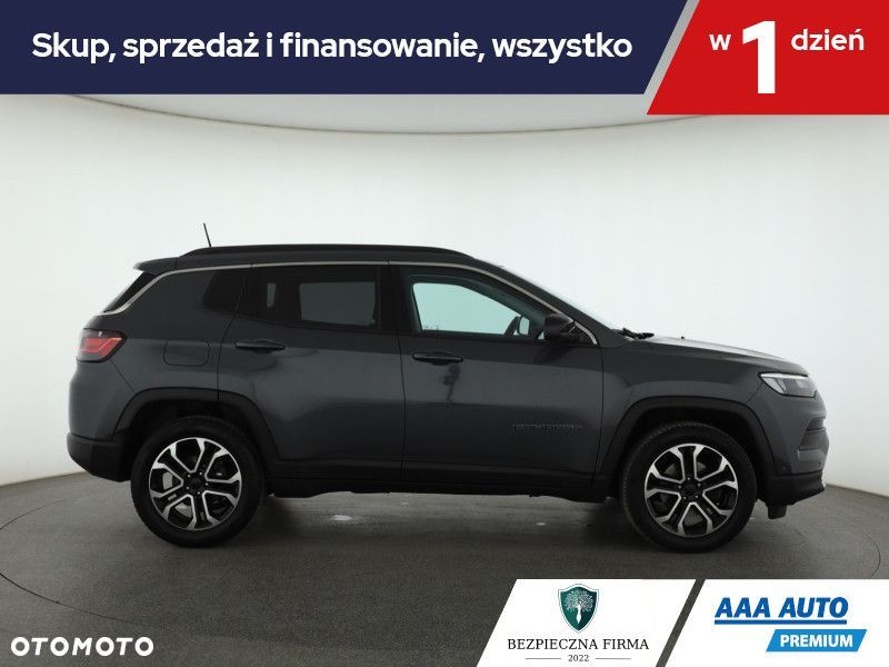 Jeep Compass - 8