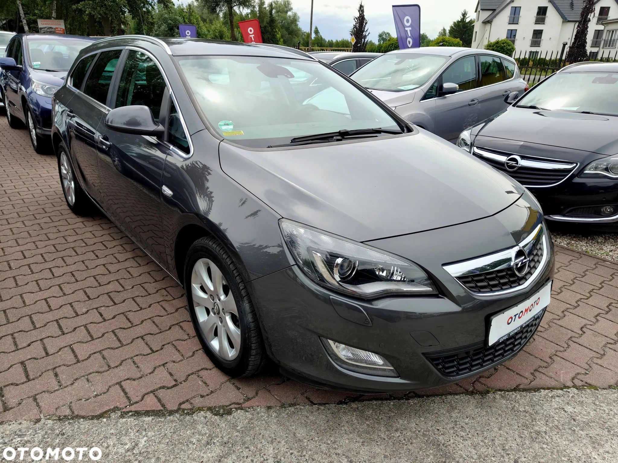 Opel Astra 1.7 CDTI DPF Innovation - 1
