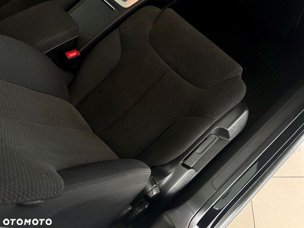 Volkswagen Passat - 27