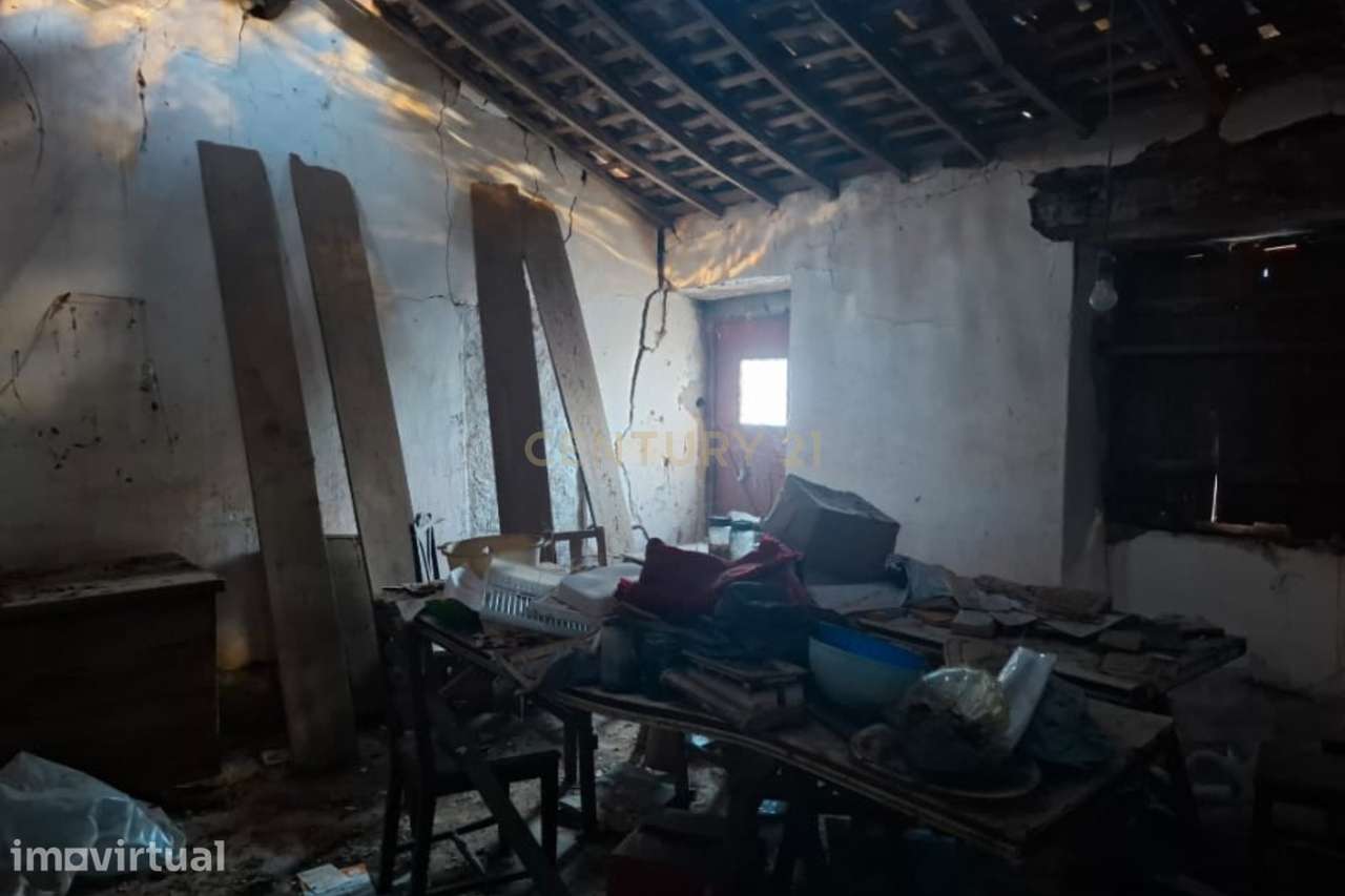 Casa para Recuperação em Alcaravela, Sardoal - Grande imagem: 2/9