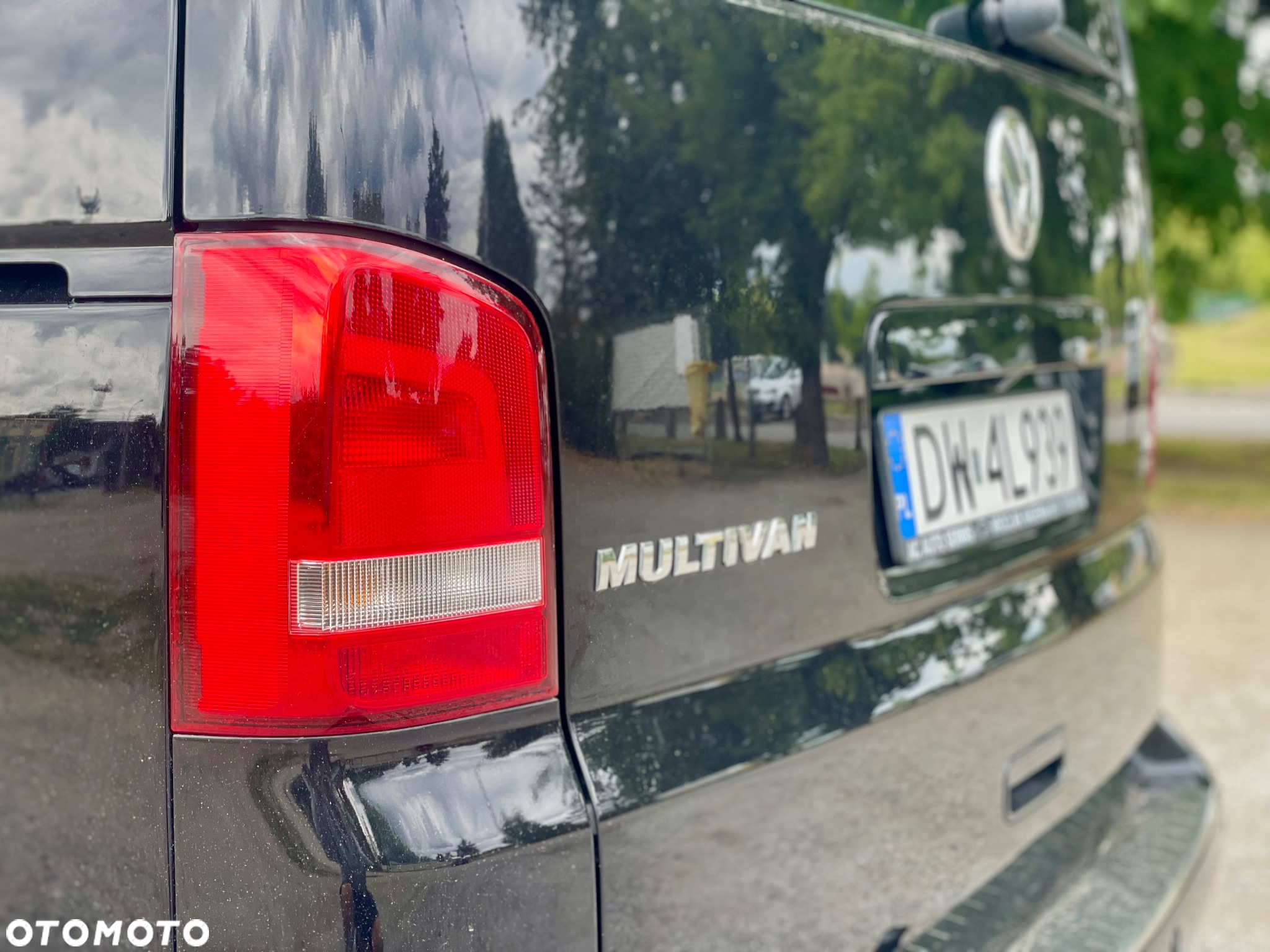 Volkswagen Multivan - 10