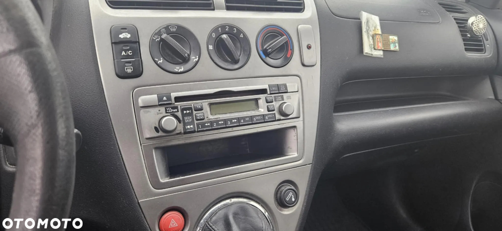 Honda Civic 1.4i S - 8