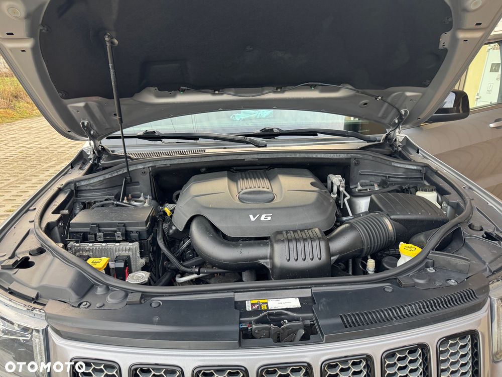 Jeep Grand Cherokee 3.6 V6 Laredo - 22
