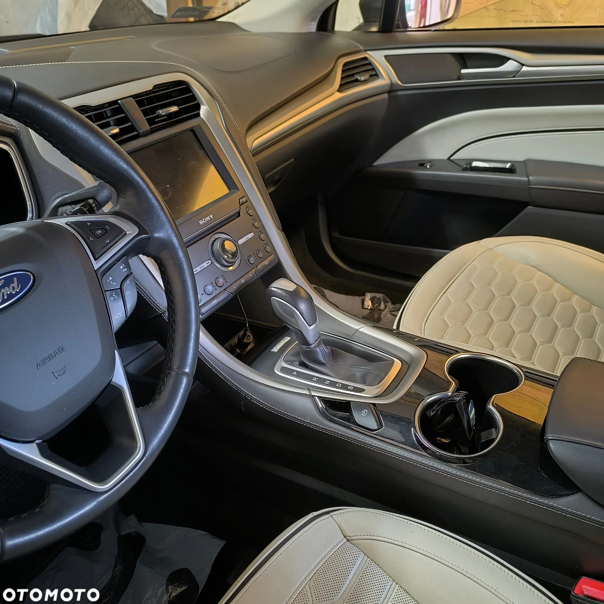Ford Mondeo Vignale 2.0 TDCi PowerShift - 8