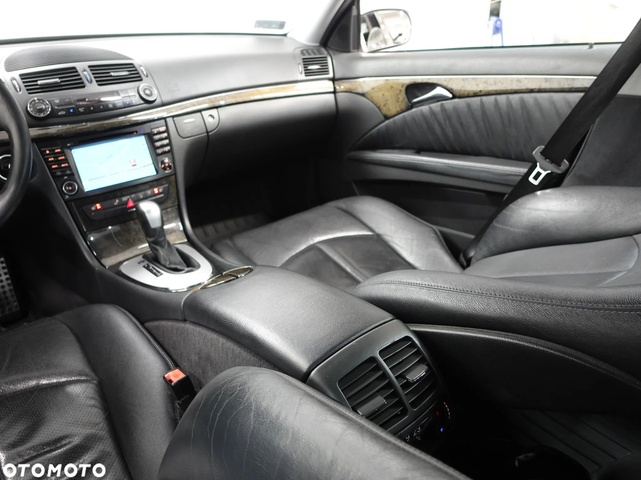 Mercedes-Benz Klasa E 320 Avantgarde - 37