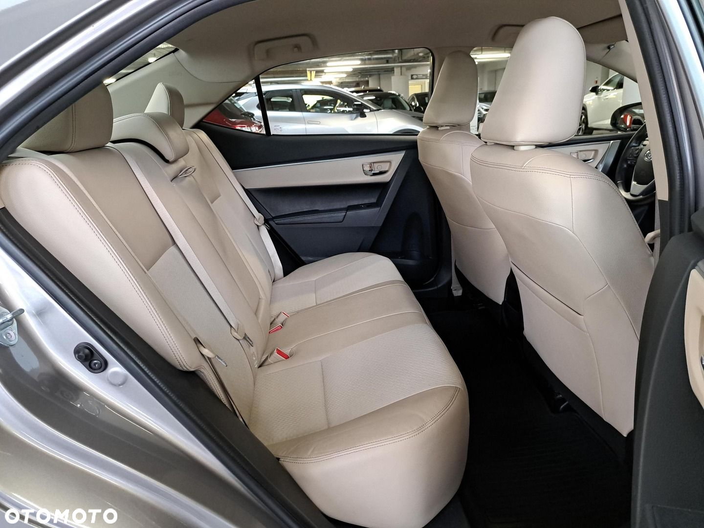 Toyota Corolla 1.6 Prestige MS EU6 - 14