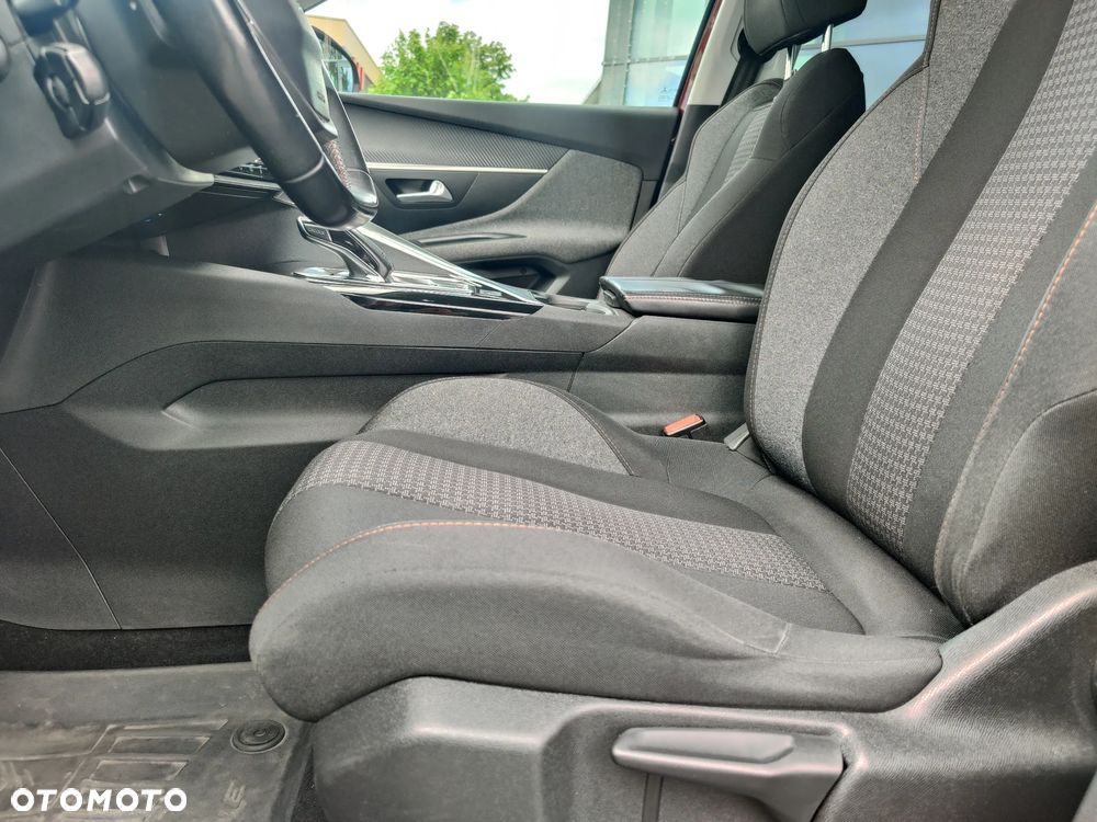 Peugeot 3008 1.6 BlueHDi Allure S&S EAT6 - 21