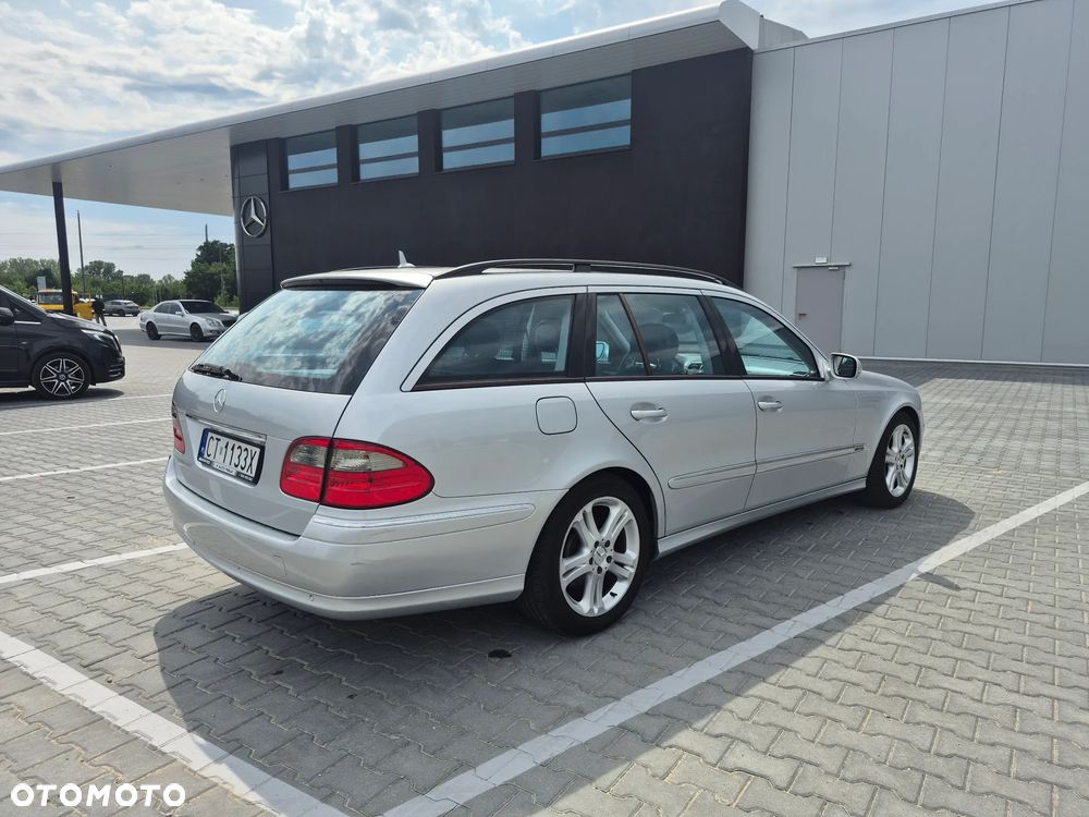 Mercedes-Benz Klasa E 320 CDI 7G-TRONIC Avantgarde - 17