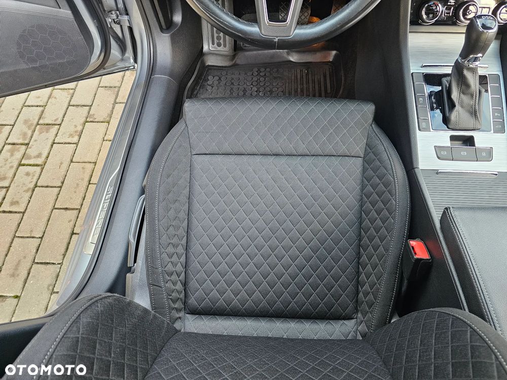 Skoda Superb 2.0 TDI SCR Style DSG - 16