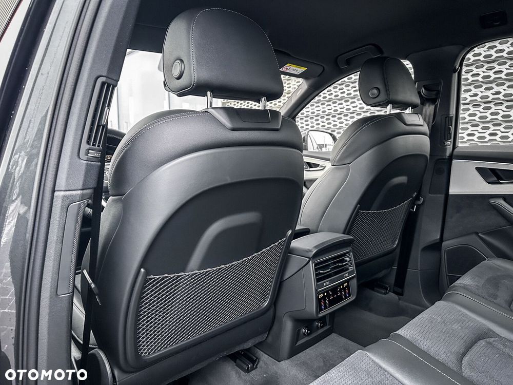 Audi Q7 - 40